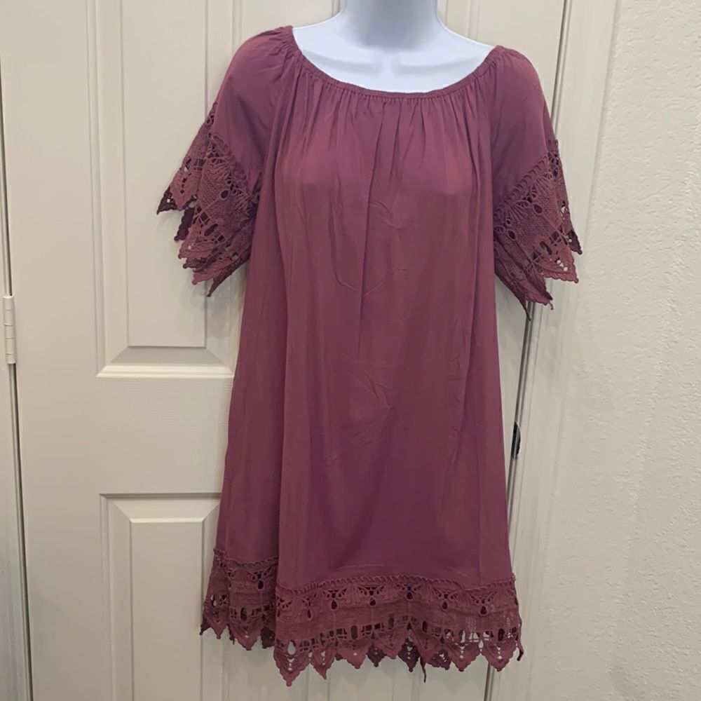 Iris Basic American LA XL Scoop Neck Crotchet Short Sleeve  And Hem Plum Purple